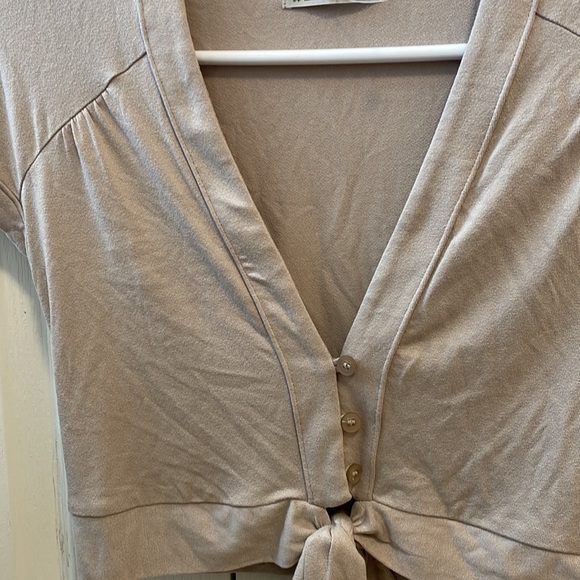 Urban outfitters Beige tie front crop top - Picture 2 of 4